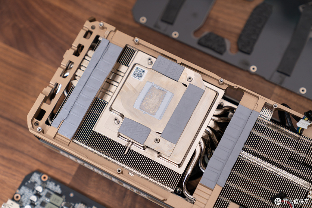 索泰 RTX 5080 16GB SOLID OC 评测:硬核外观下的极致性能体验
