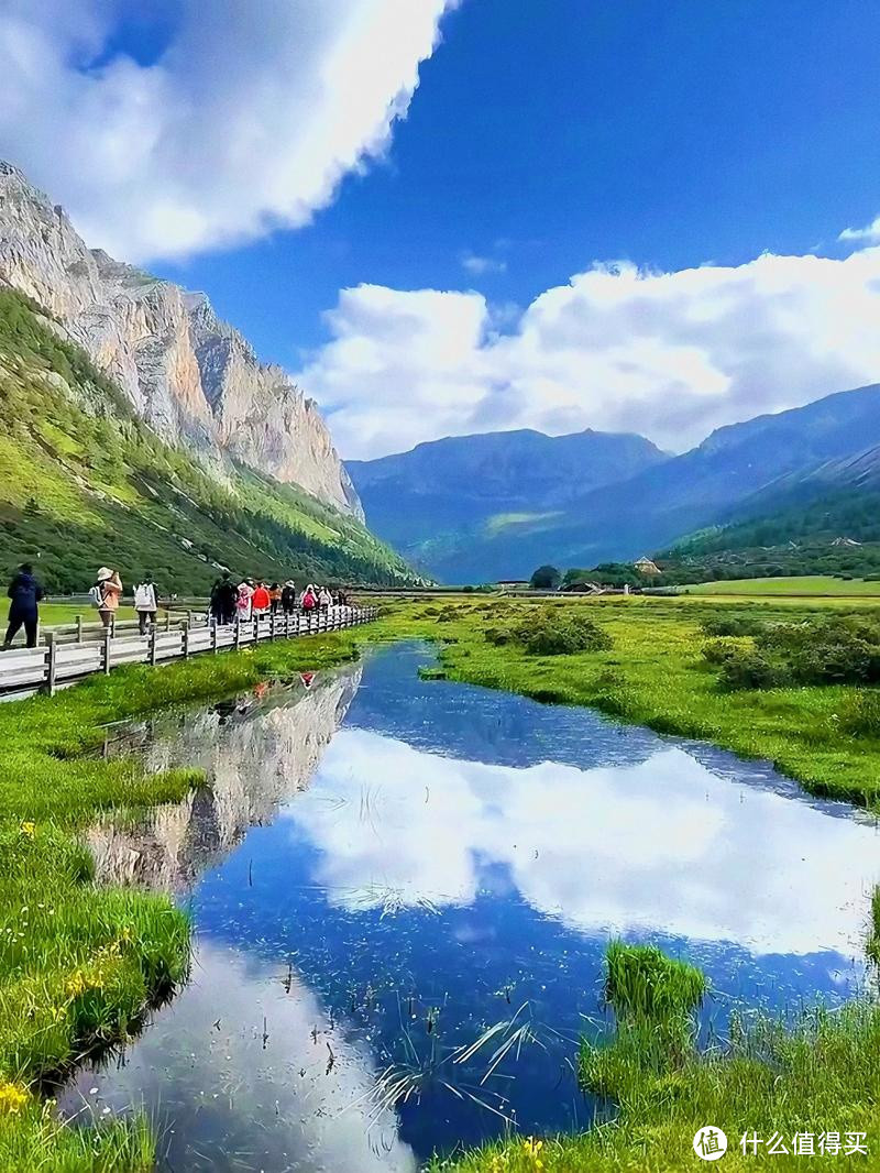 稻城亚丁旅游全攻略：身体在地狱，眼睛在天堂