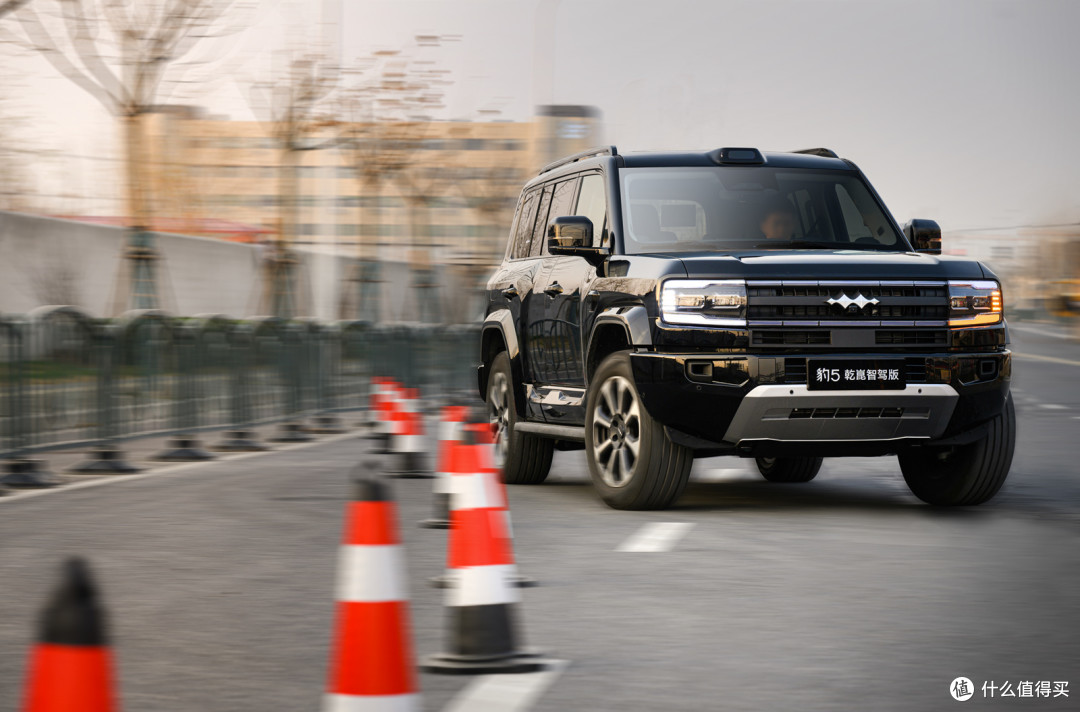 方程豹豹5智驾版上市:双智驾系统硬派SUV,开启智能越野新时代!