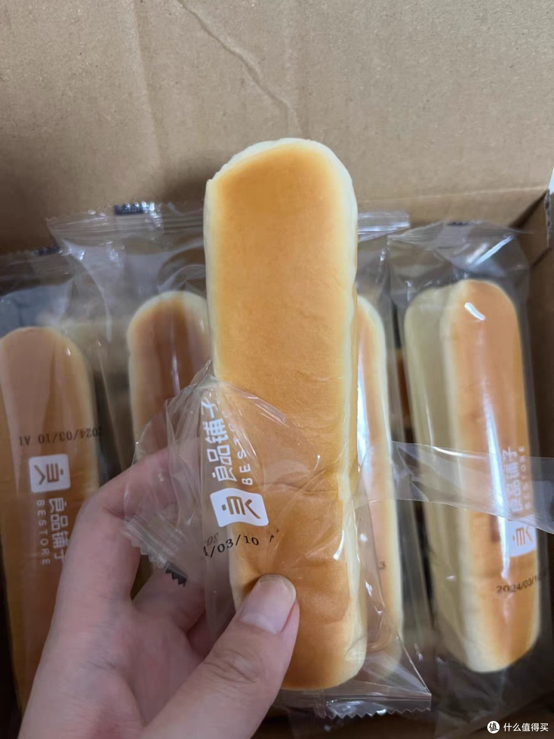 良品铺子乳清蛋白手撕面包:美味与营养的完美融合