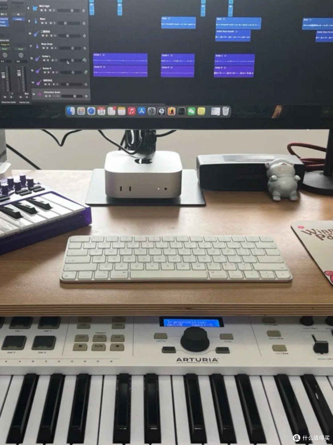 音乐爱好者的桌面:奏响旋律的设备与空间,谱写灵感与氛围的乐章