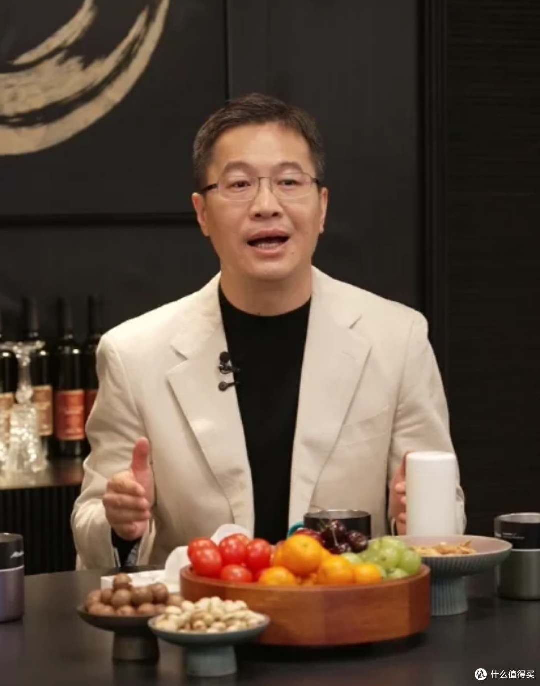 小米首款 AI PC 官宣，搭载 99Wh 超大电池、刚好能上飞机