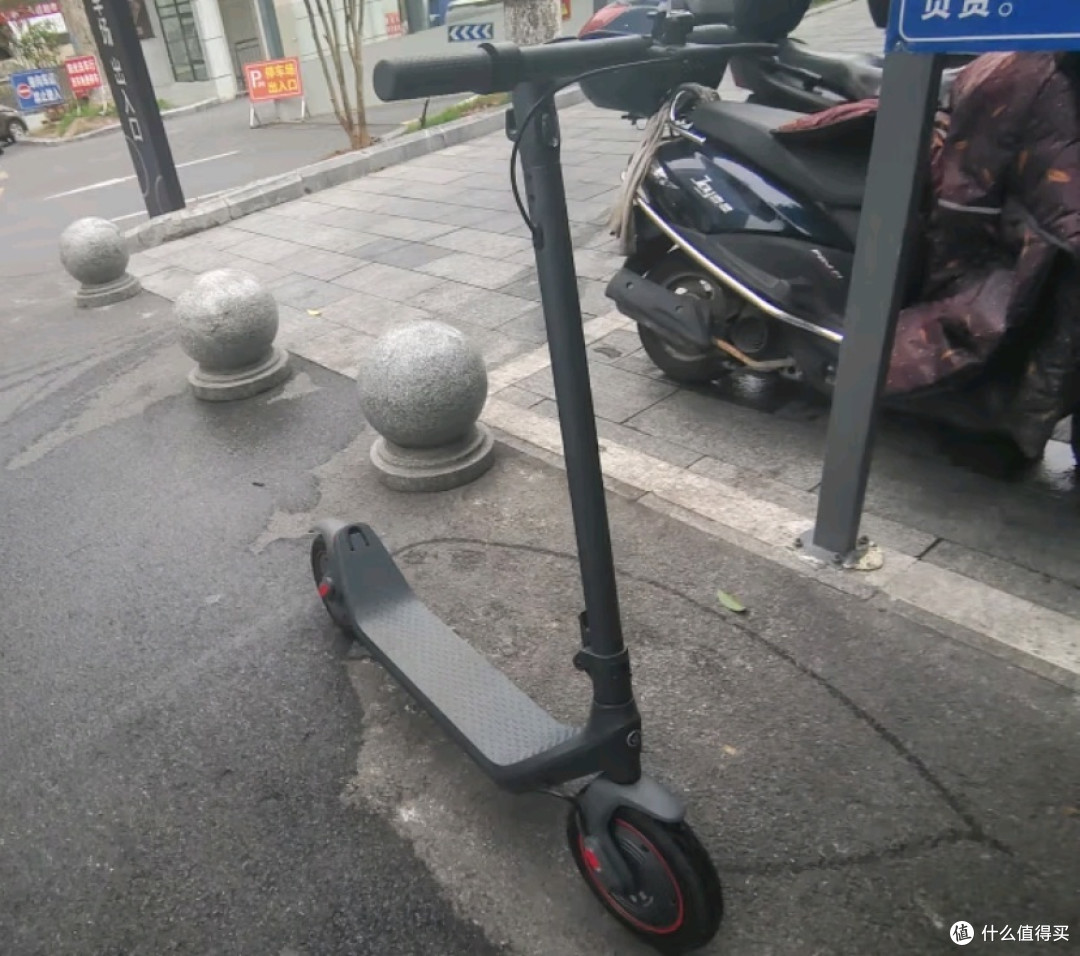 华为智选快轮智能电动滑板车1s 代驾折叠电动车成人儿童小型30KM