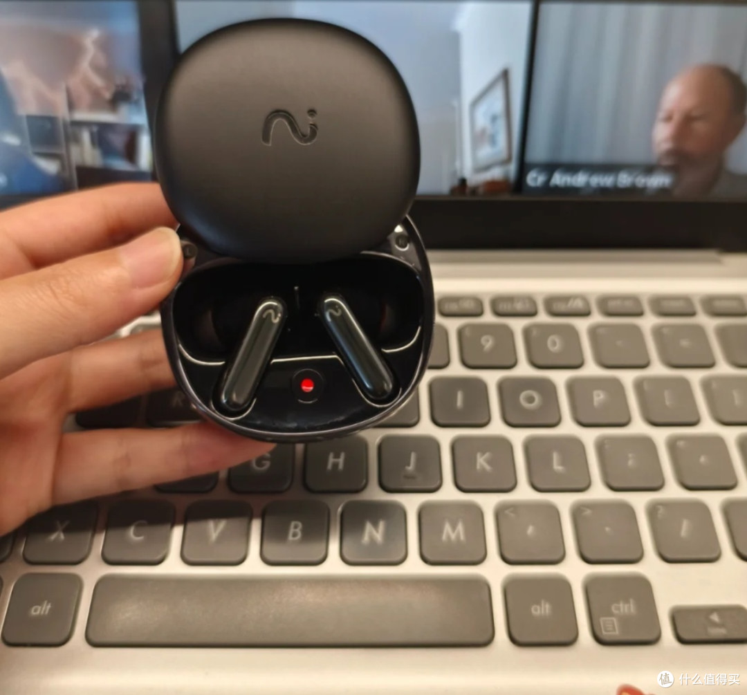 我的办公好帮手:科大讯飞AI会议耳机Pro2