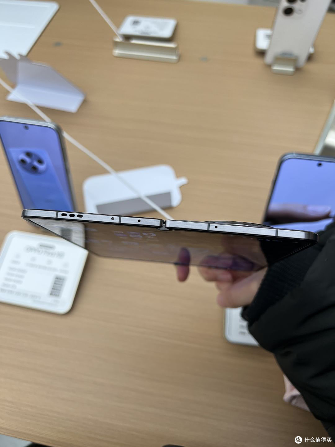 折叠屏手机天花板?Oppo Find N5到底香不香