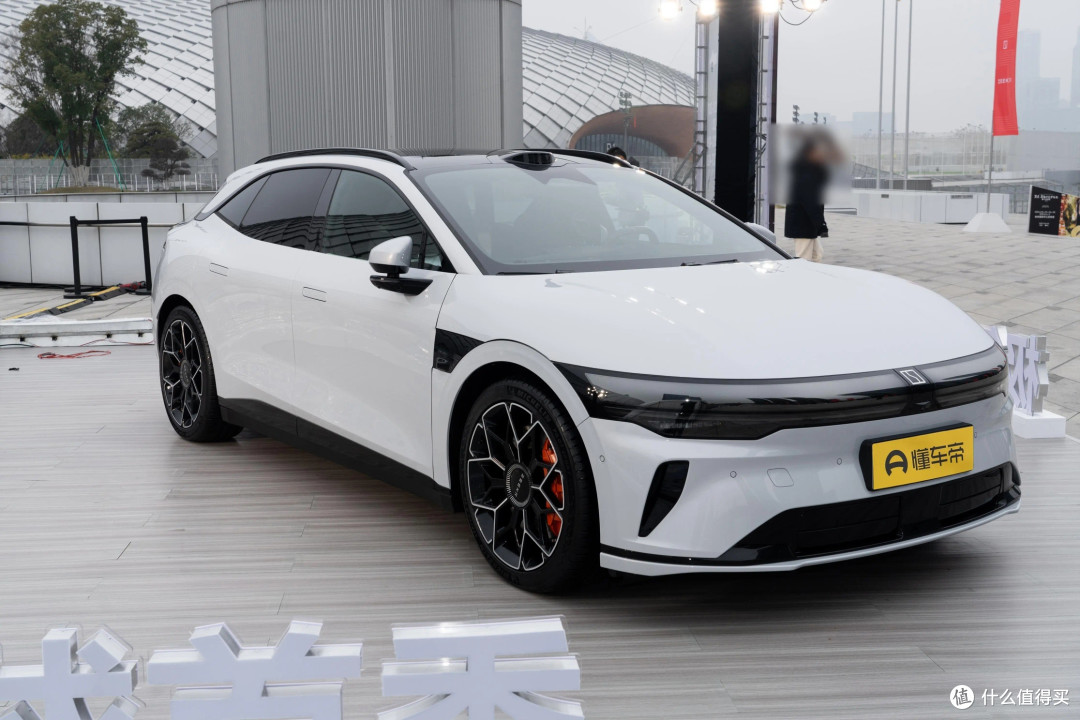 极氪007GT:科技与美学的完美融合🚗