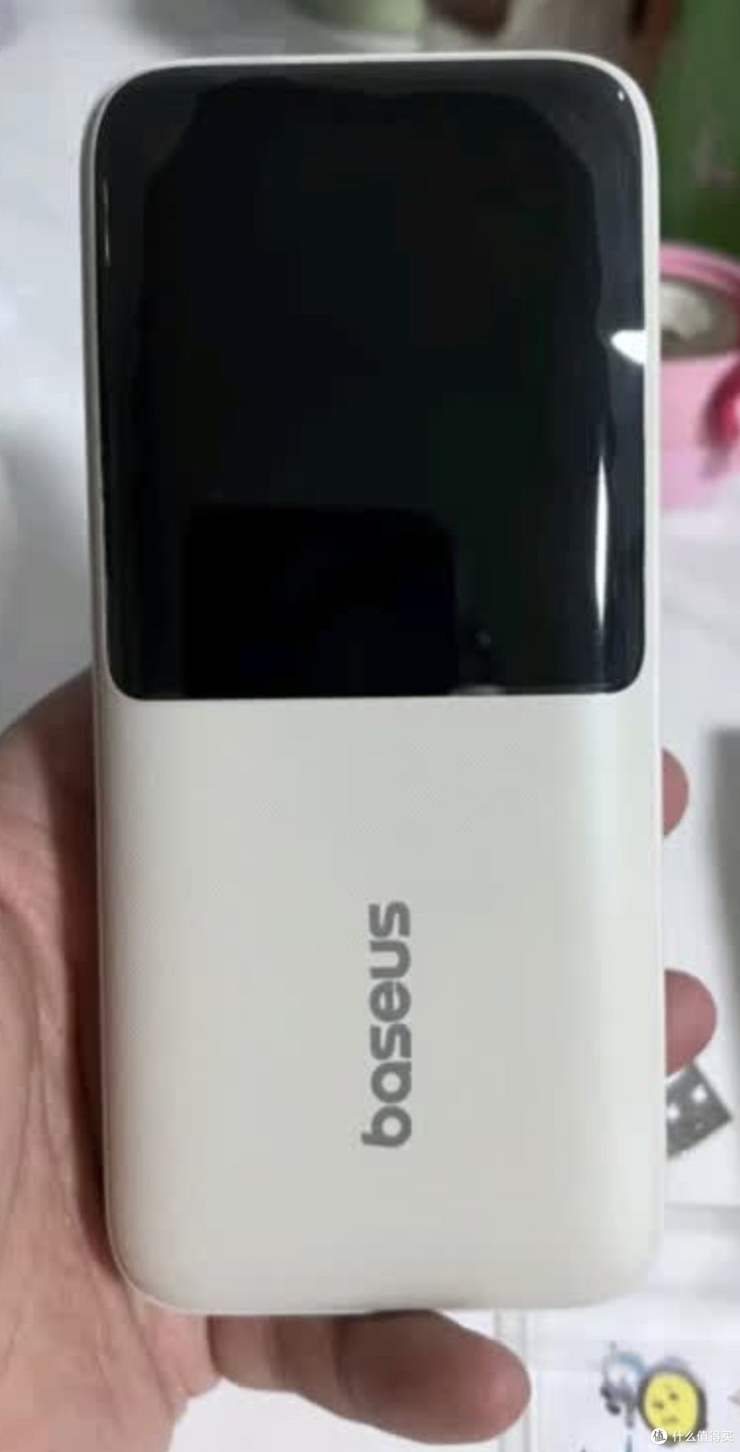 打工人必备倍思充电宝20000毫安自带线，拿着方便续命神器。