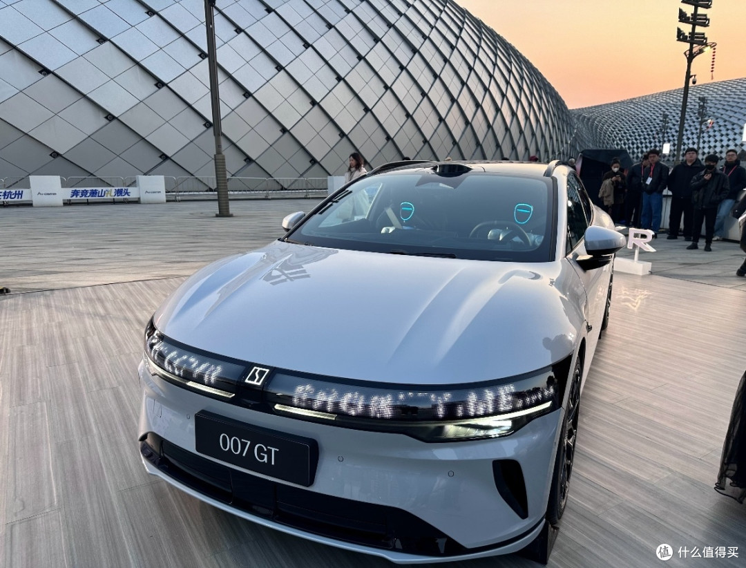 极氪007GT：2025年猎装车新势力剖析