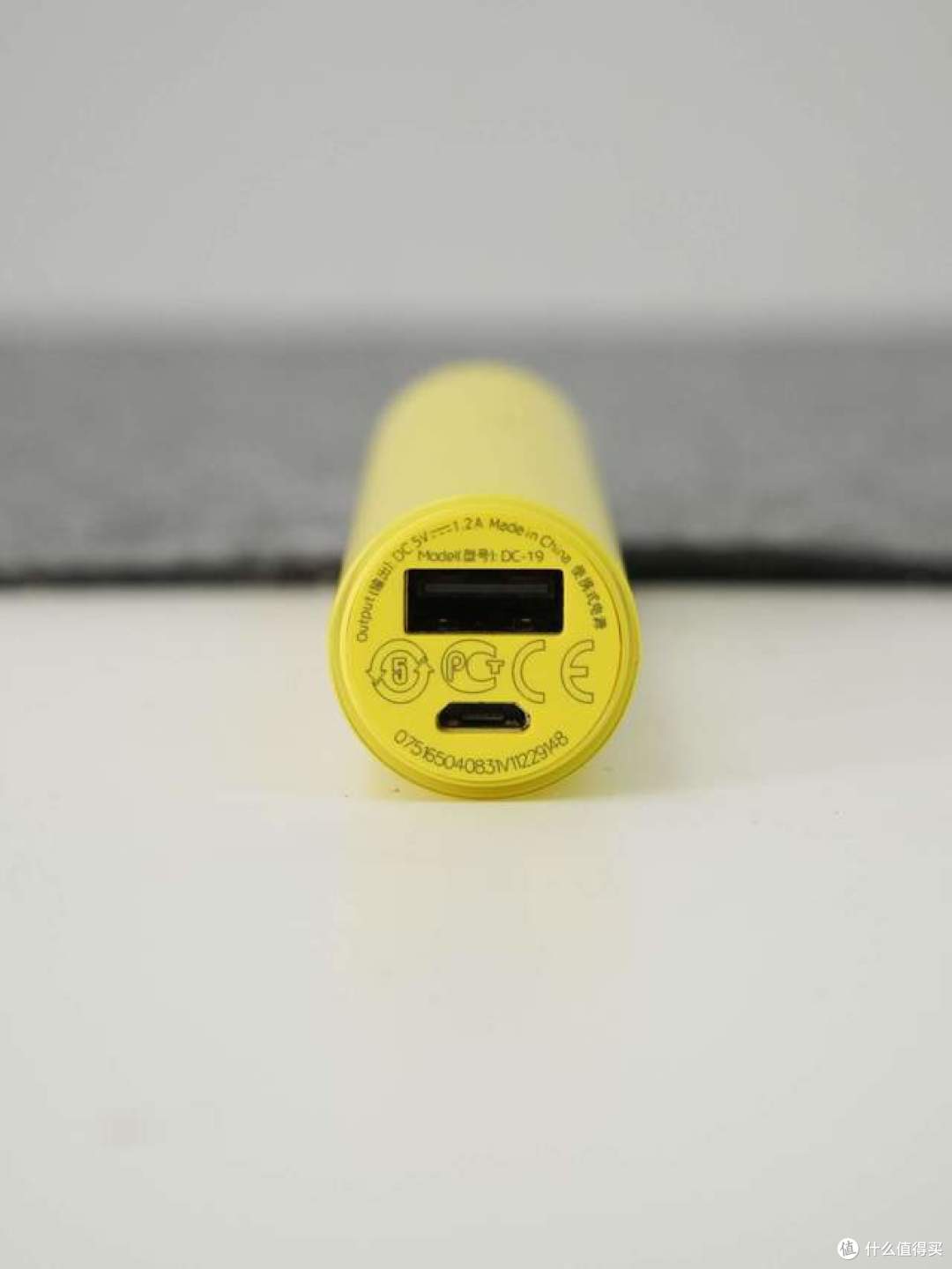 USB-A & 3200mAh容量现在能用?诺基亚NOKIA移动电源开箱