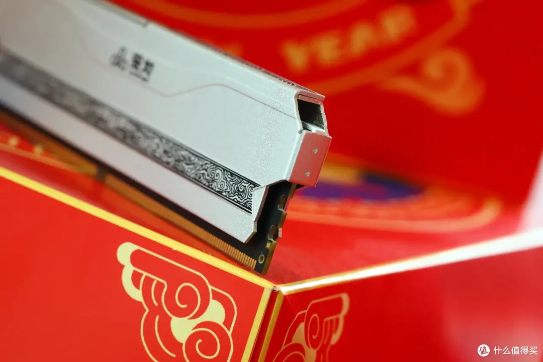 国韵神颜,一键高频,神凝系列DDR5 6000 CL28内存评测