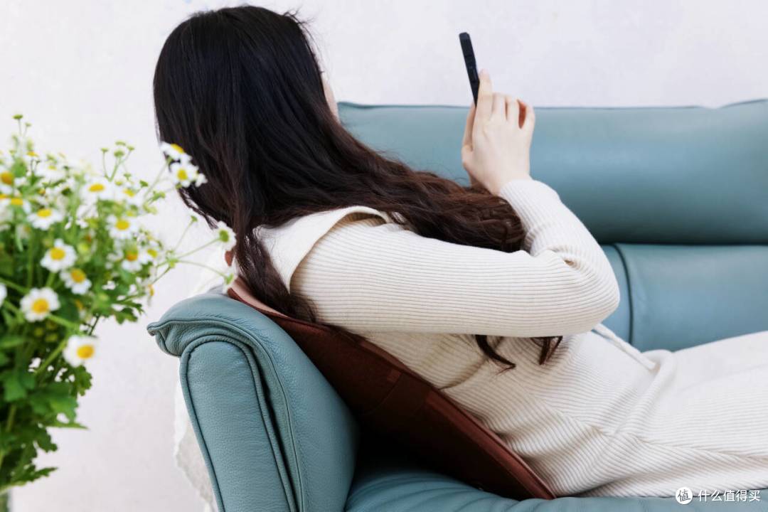 解锁腰背放松新姿势?女王的完美新欢—奥佳华2101小腰姬S➕