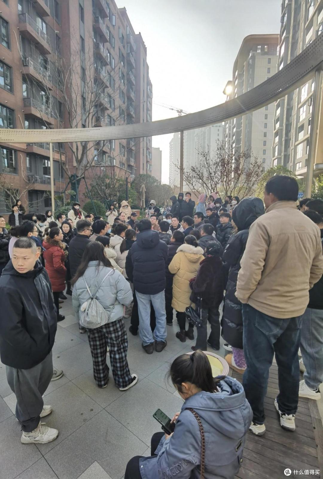 越来越多老破小“原拆原建”,老旧小区新出路?
