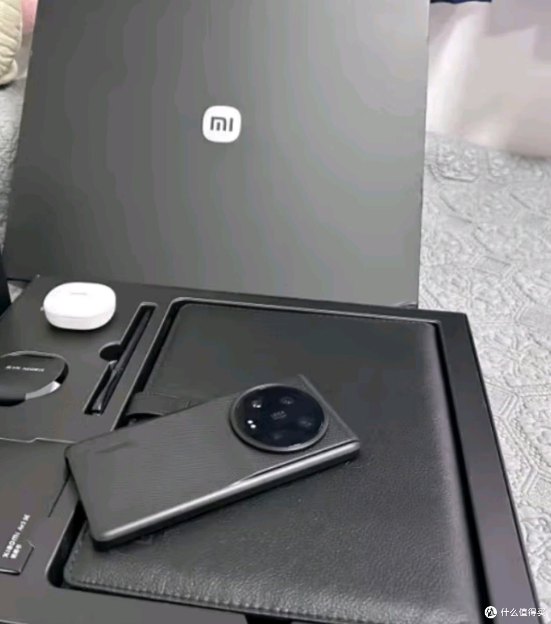 小米13Ultra:徕卡光学全焦段四摄引领影像旗舰新风尚