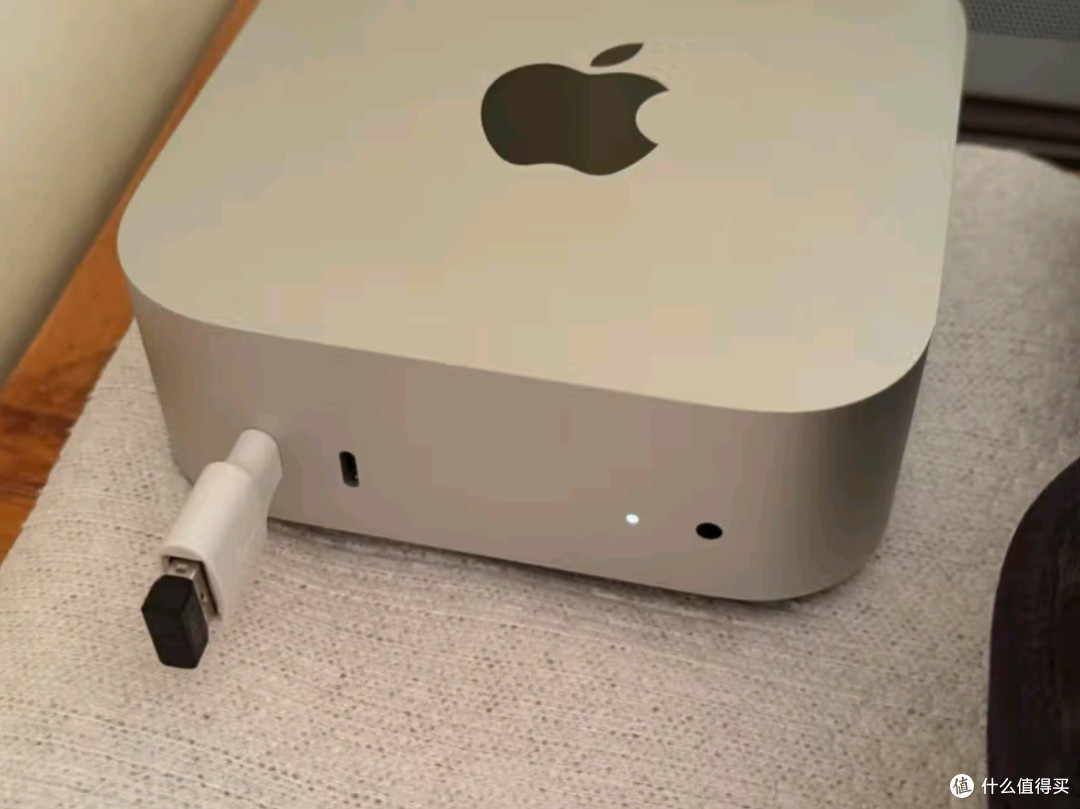 Apple 2024 Mac mini迷你主机MU9D3CH/A:性能与便携的完美融合