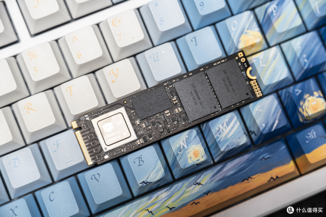 低温战神!PCIe 5.0硬盘一定热?佰维X570 PRO天启是否值得入手