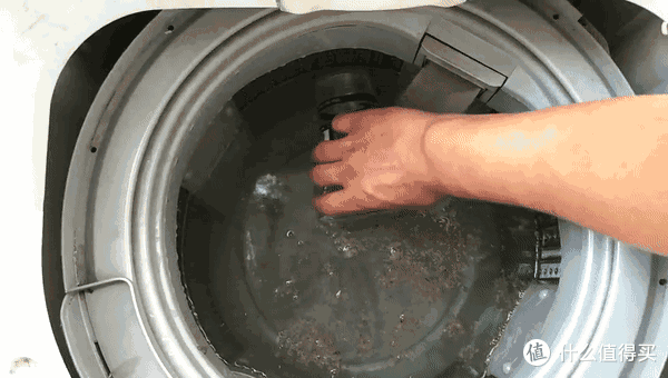 才发现,原来洗衣机的“快洗模式”要这样用,省时间又洗得干净