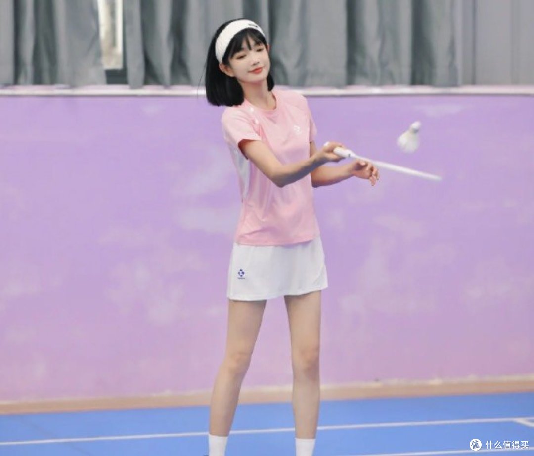 女生羽毛球拍推荐,小众高颜值来袭!