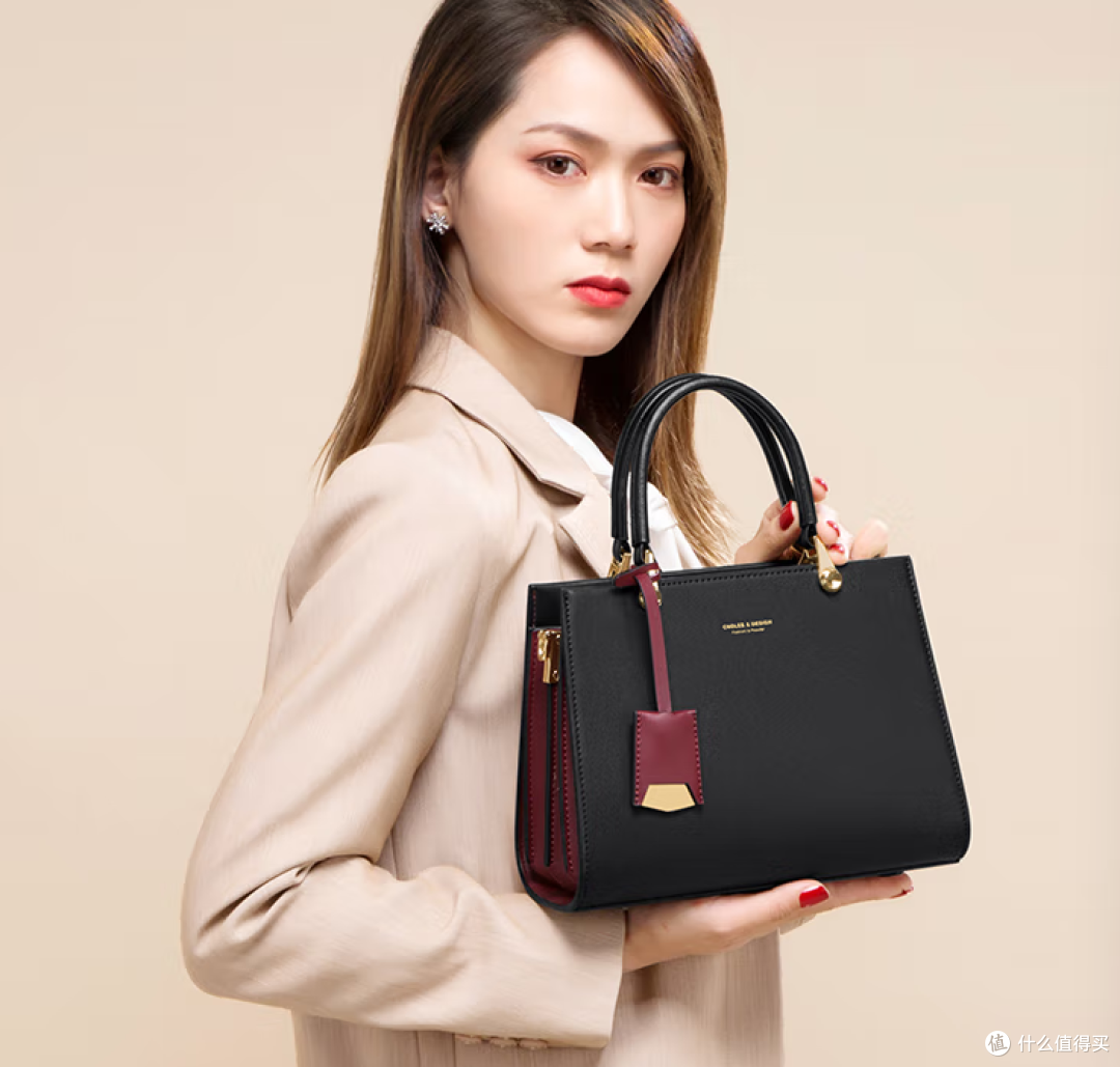 这个女包一出,所有女生都想要!轻奢斜挎包送礼最佳选择!