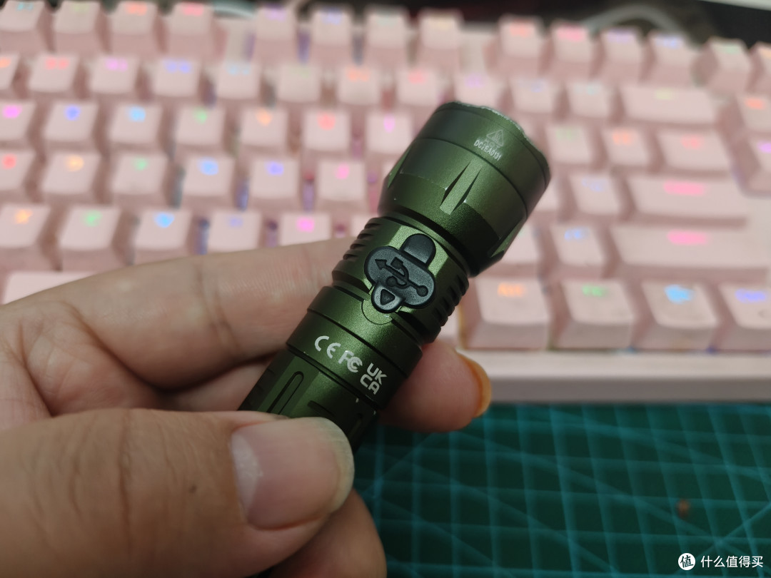 水洗后的战损小手电CYANSKY H1R,不用问又是好奇宝宝干的好事!