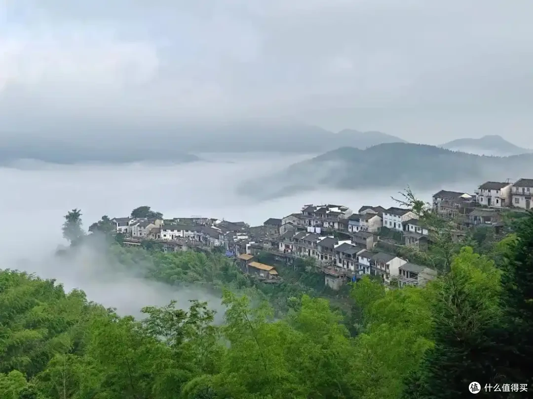 【隐秘桃源大揭秘】穿越云海,探寻遗落人间的仙境之旅!