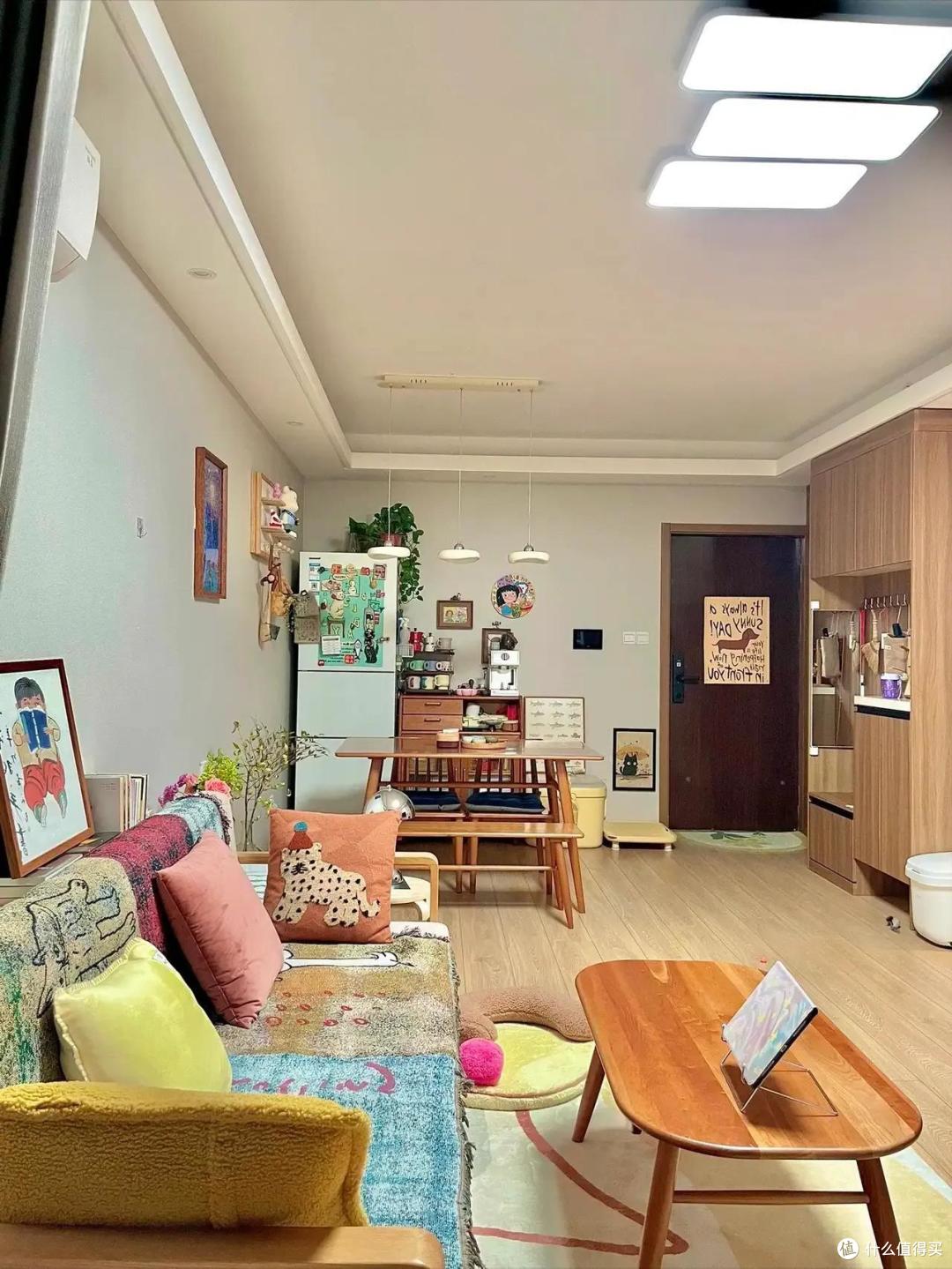 头一次见香港的房子,18㎡竟有3室2厅,网友:好高级,好想住进去