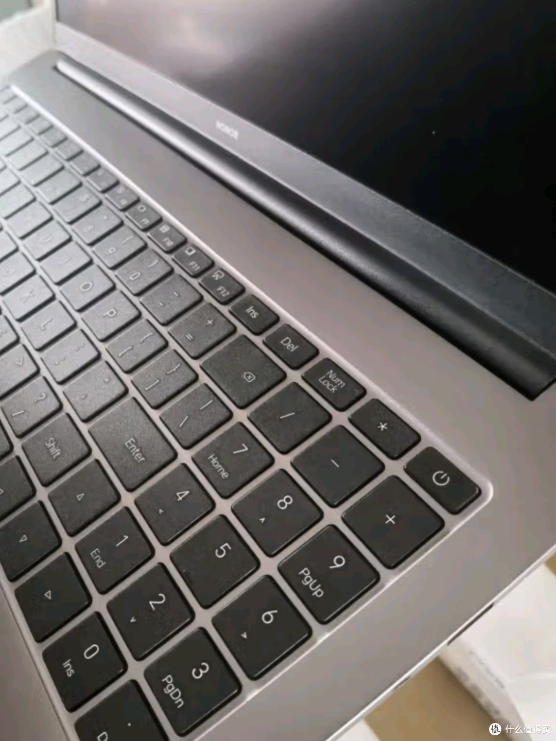 荣耀MagicBook X16战斗版:政府补贴20%下的高性能轻薄之选