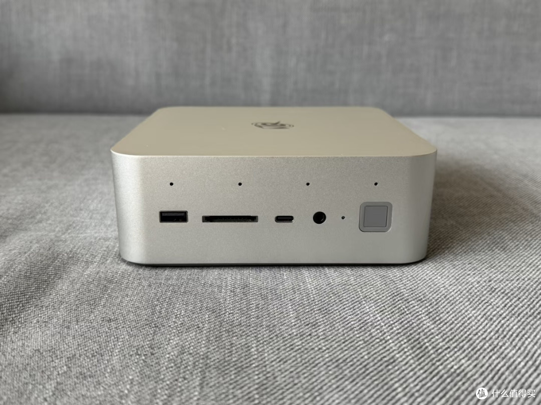 零刻GTi12 Ultra:内置电源,外接显卡,迷你主机新典范