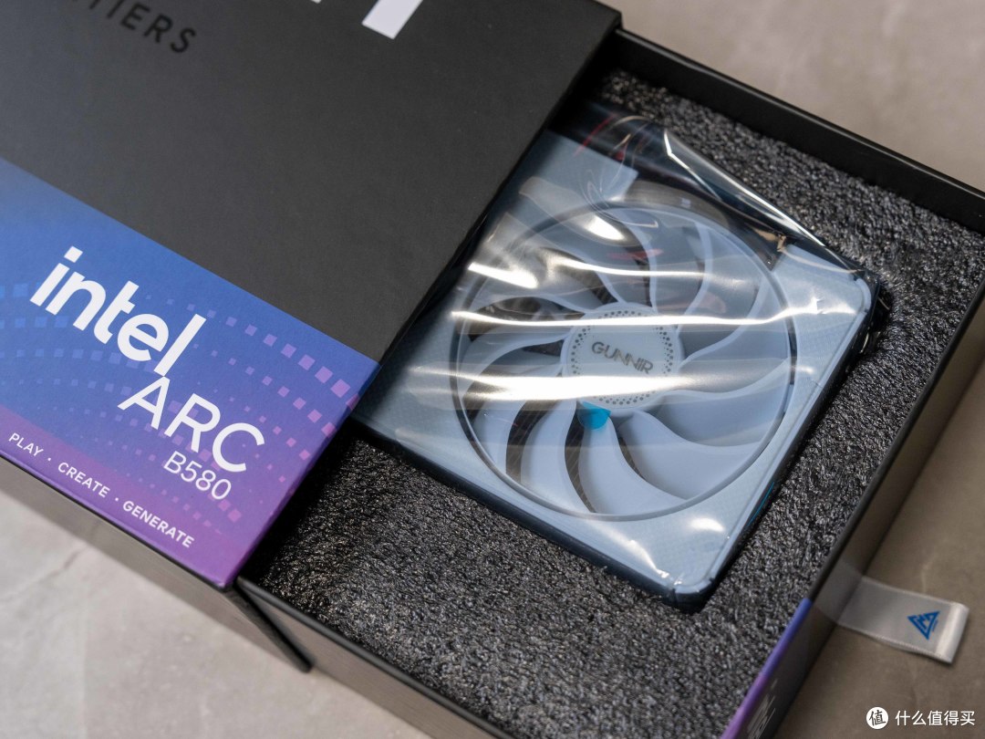 这波真的可以冲,2K甜品卡之蓝戟B580 Photon 12G OC测评