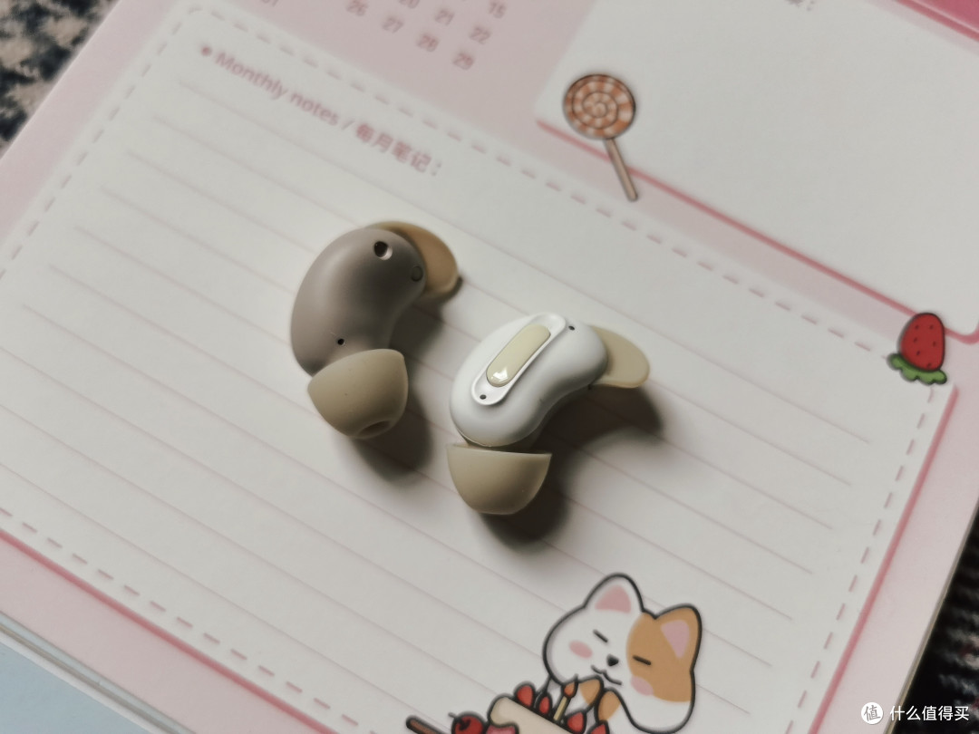 蛇圣小悠mini耳机,让午休不再嘈杂困扰。降噪功能强大得让人惊叹