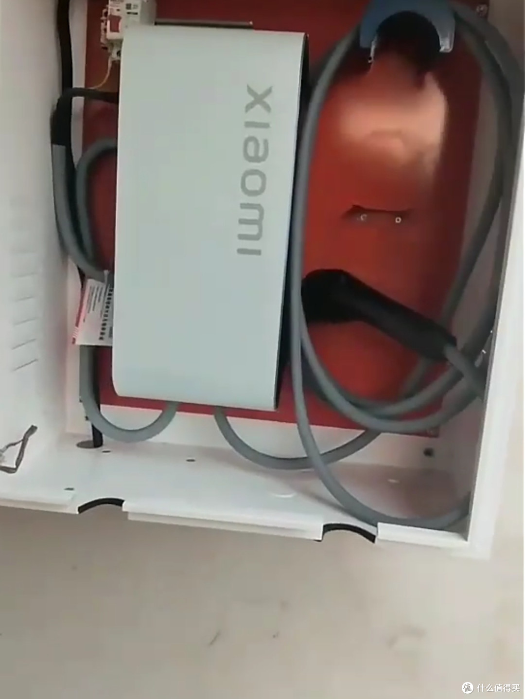 小米家用7kw充电桩:为小米SU7量身定制,开启智能充电新时代