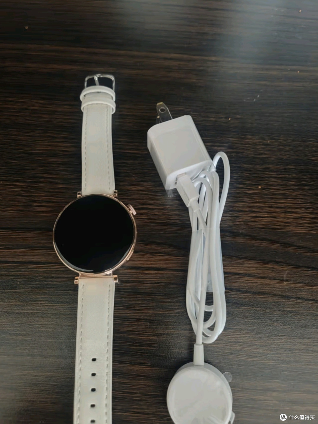 AELVO WATCH GT4系列女士智能手表:健康监测与时尚并存