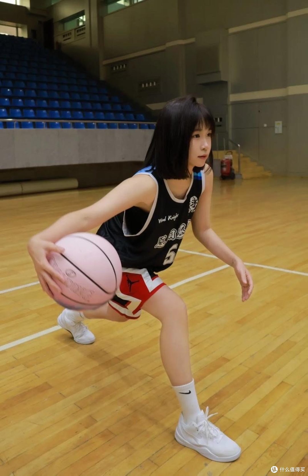 女子篮球:塑造身心的运动之旅