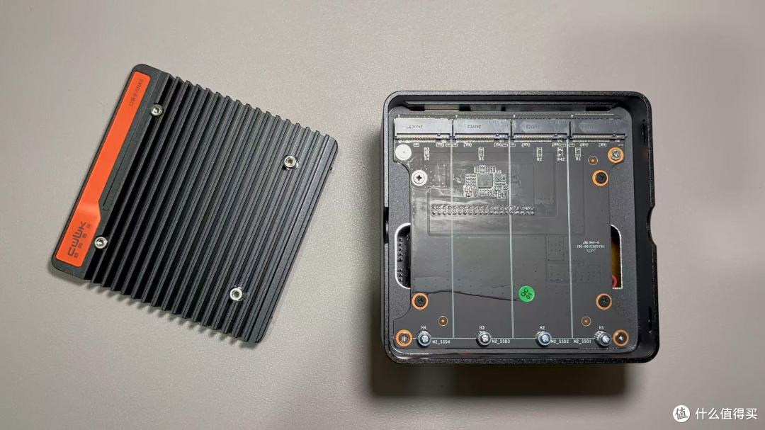 这 “口袋 NAS” 确实有点小，畅网微控 X86-P6 开箱体验