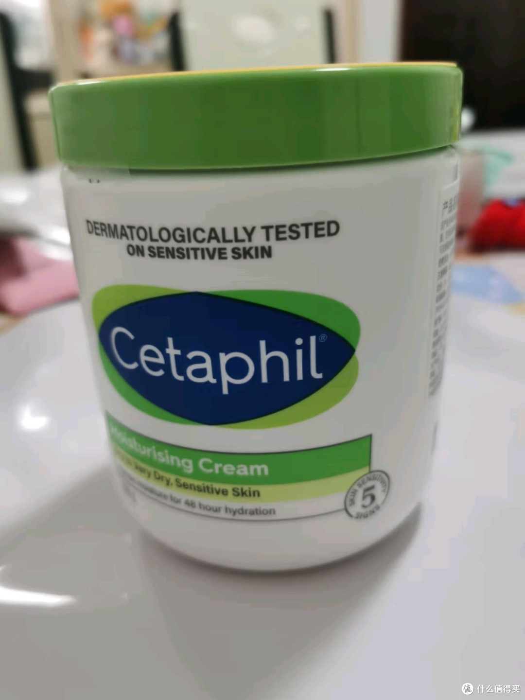 丝塔芙大白罐身体乳:杨幂同款,温和补水,敏肌挚爱的保湿圣品