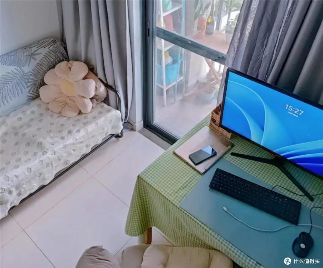 深圳的“迷你小公寓”，20㎡却挤出两室两厅，网友：真是大开眼界
