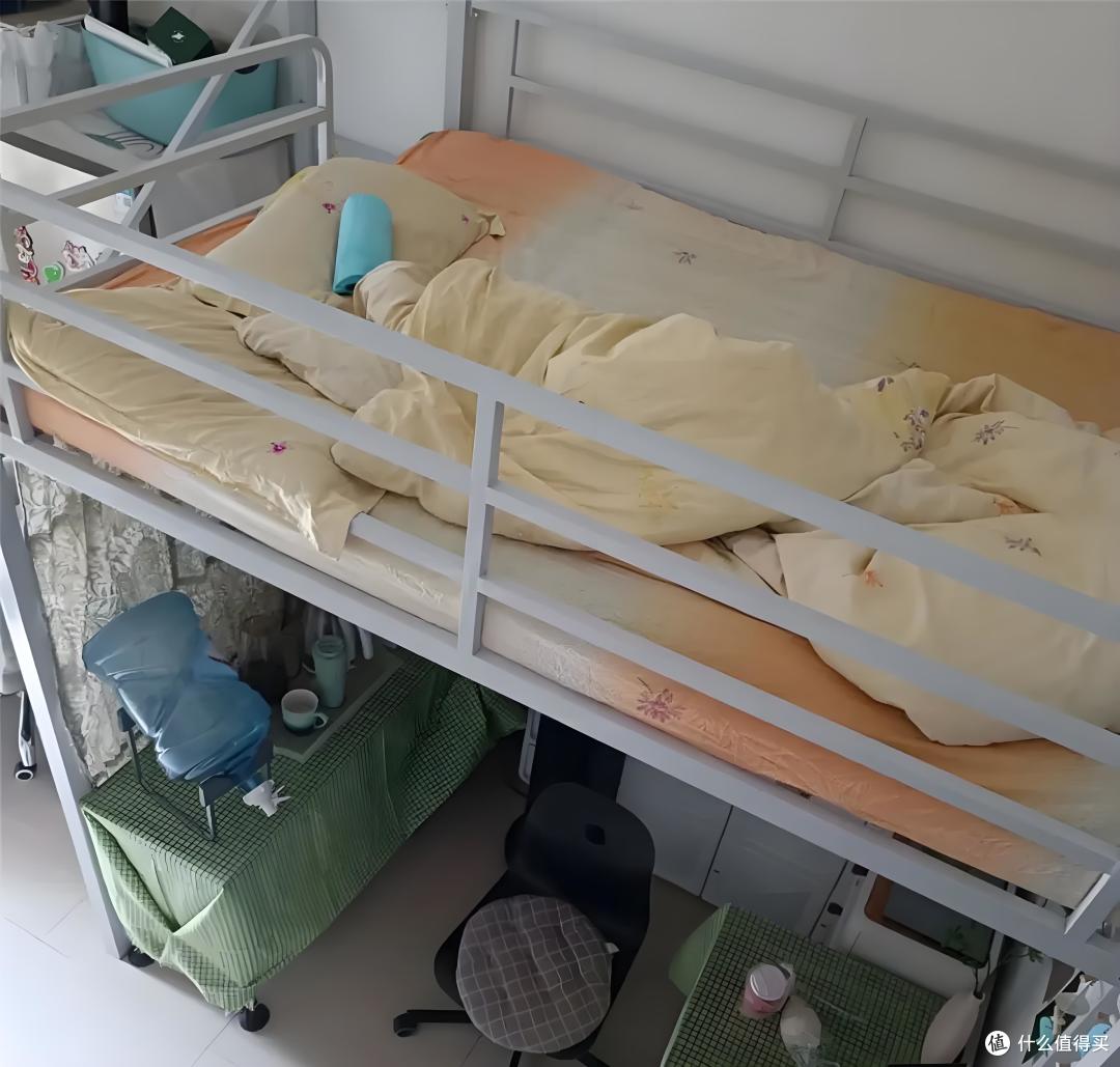 深圳的“迷你小公寓”，20㎡却挤出两室两厅，网友：真是大开眼界
