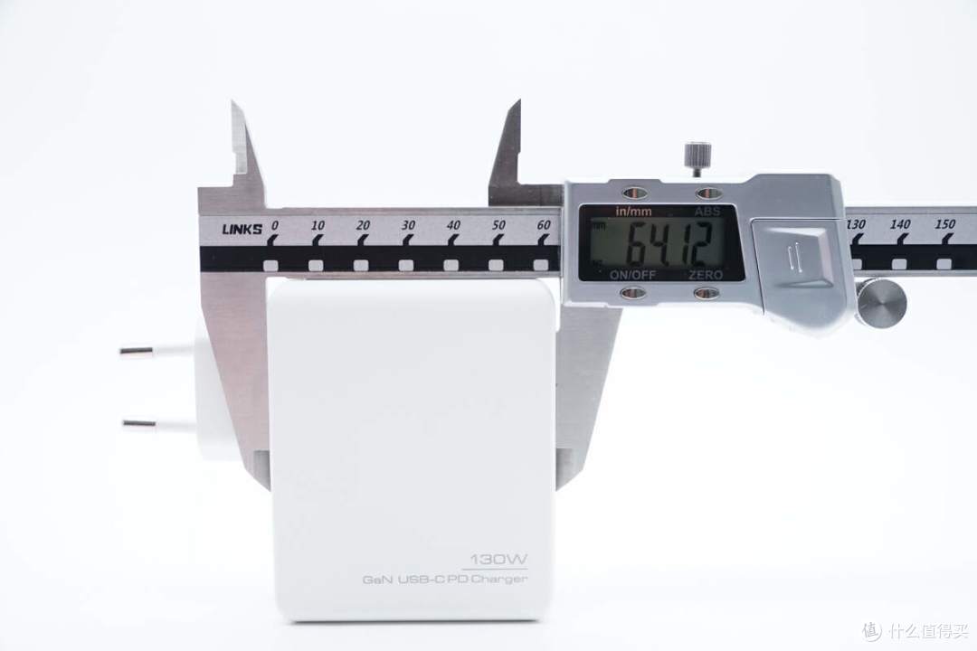 拆解报告:L Lab爱兰博130W 2C1A氮化镓快充充电器