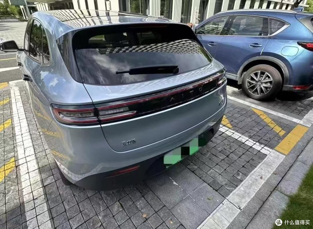 问界M5,引领未来出行的新潮流!