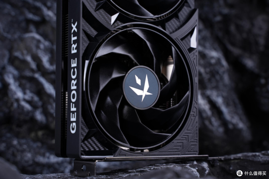 速速拿下这款新卡，影驰RTX 5070 FIRE评测