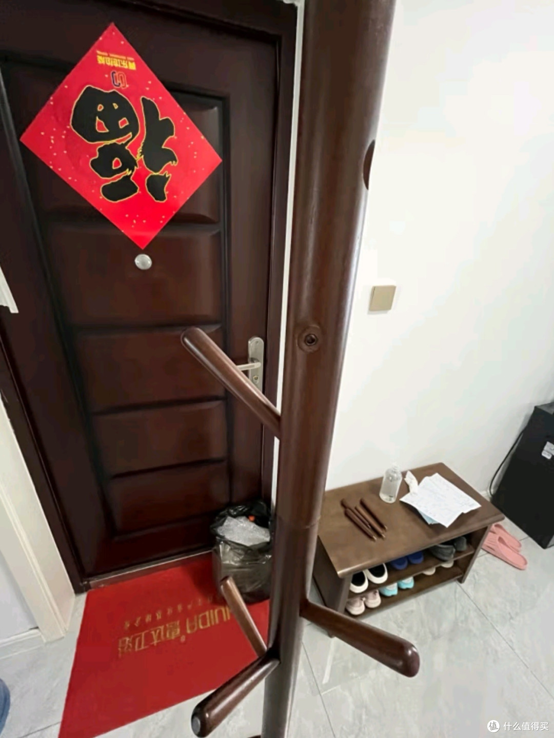 家逸衣架——实木落地衣帽架,打造优雅生活空间
