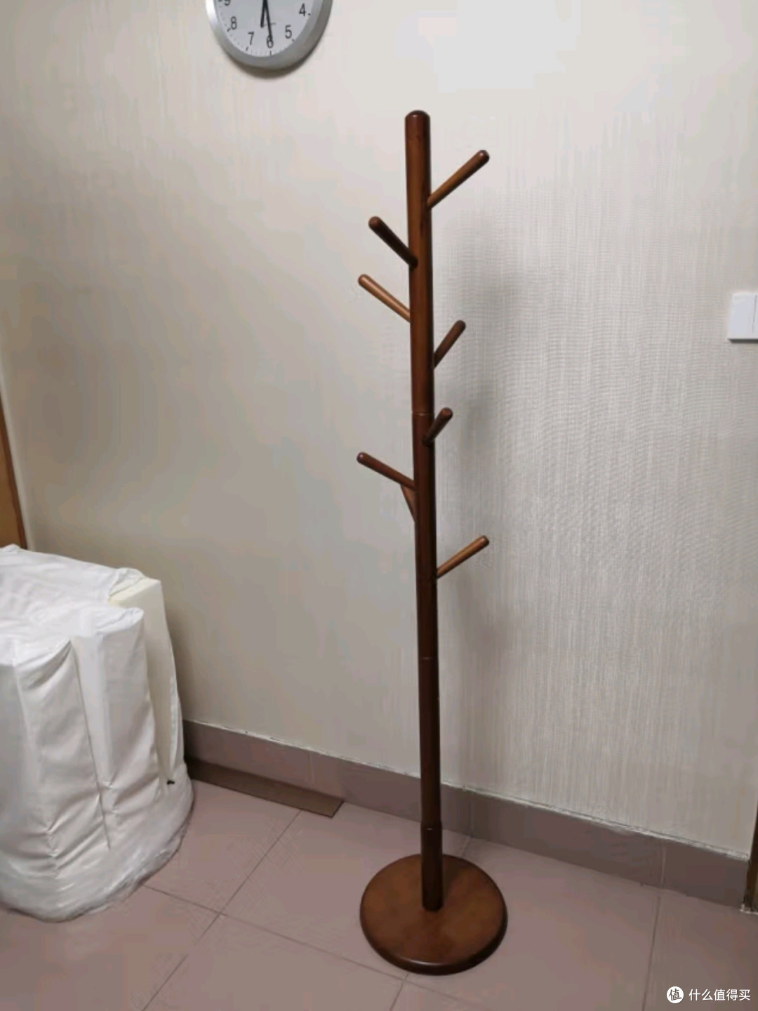 家逸衣架——实木落地衣帽架,打造优雅生活空间