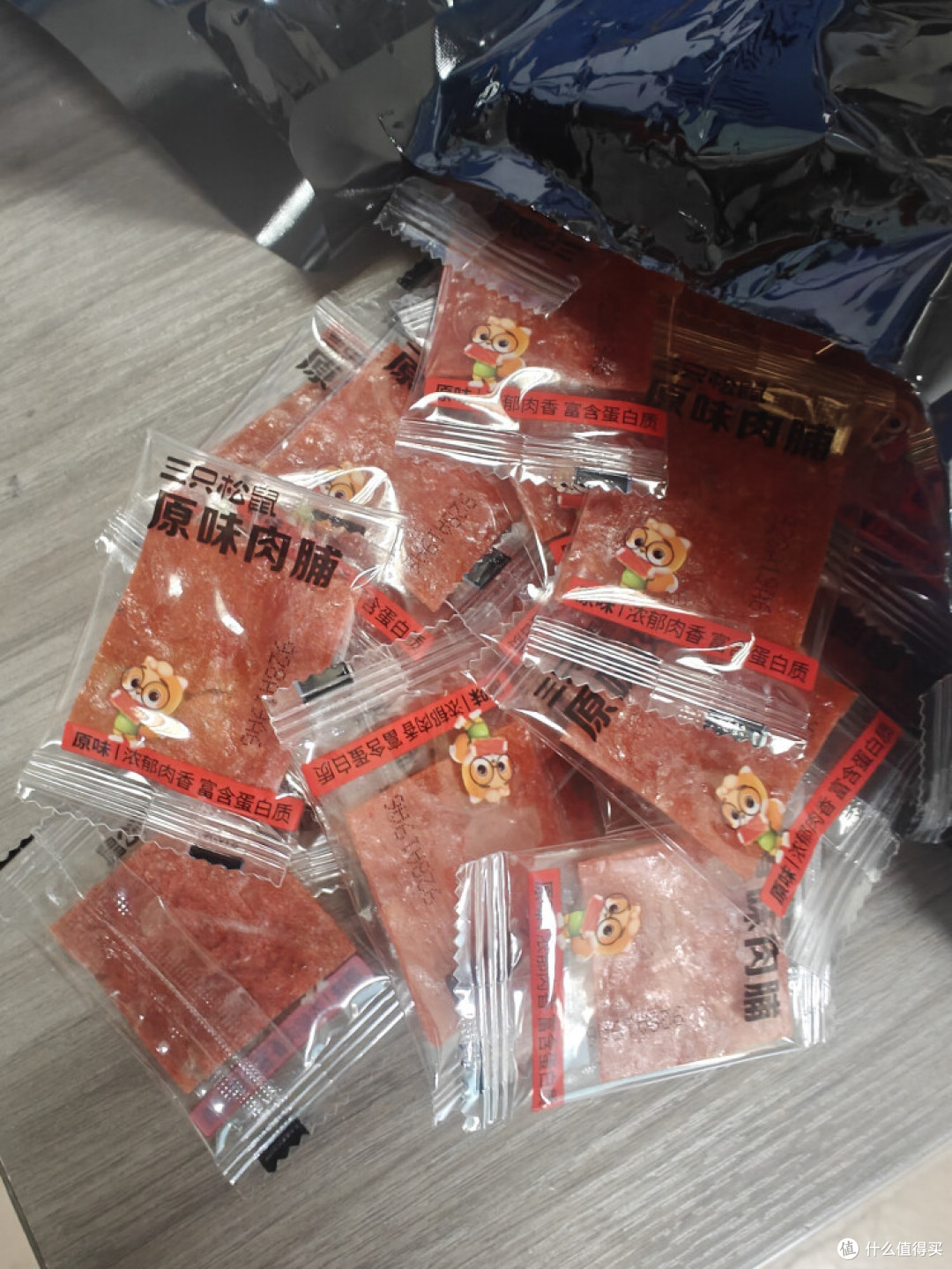 猪肉干我选三只松鼠