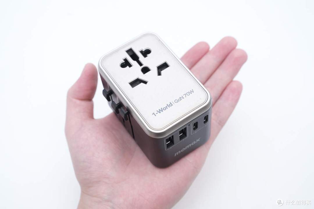 拆解报告:MOMAX摩米士70W 3C2A氮化镓旅行充电器UA8A