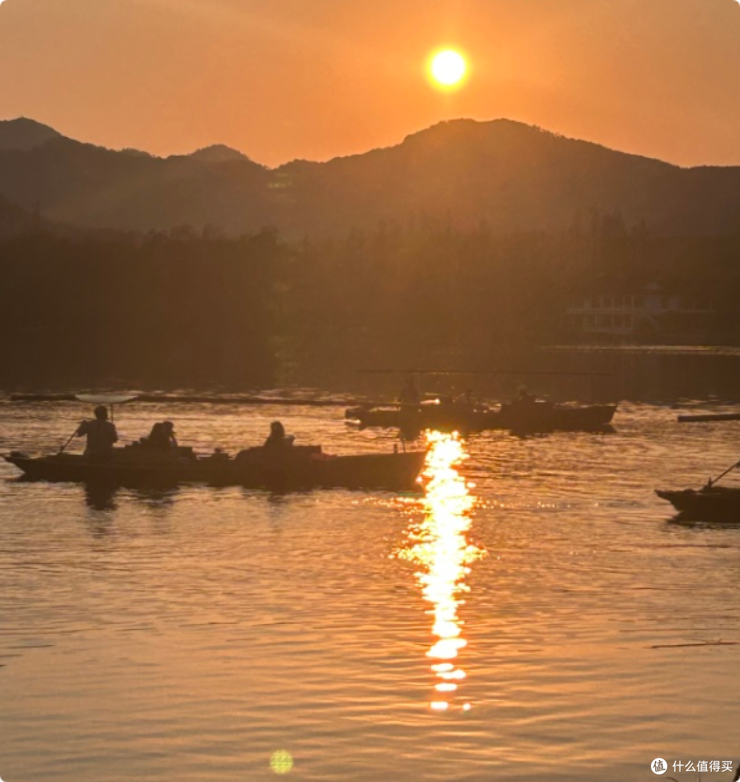 解锁湖畔露营密码,畅享自然野趣与惬意时光
