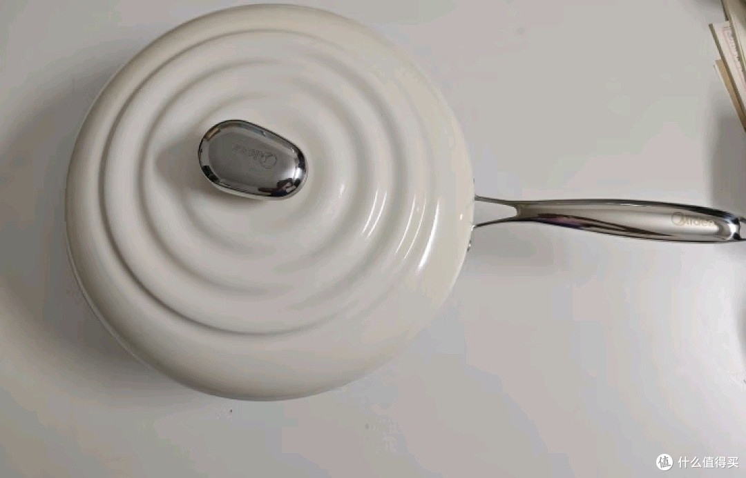 美的(Midea)有钛0氟陶瓷不粘锅大白锅的烹饪魅力与便捷清洗体验