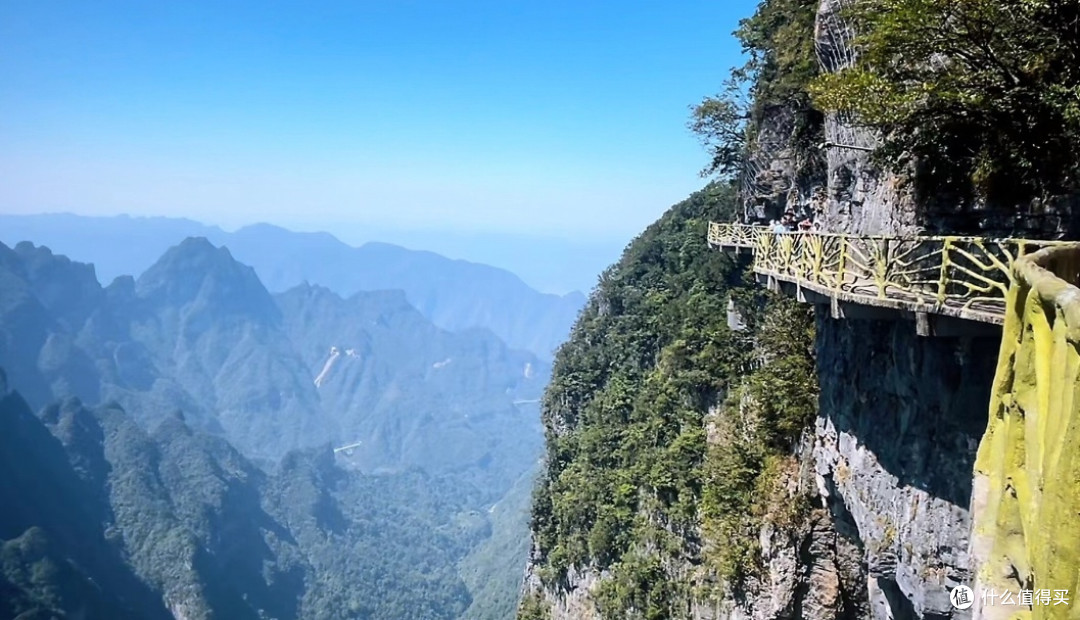 来到张家界爬一爬天门山