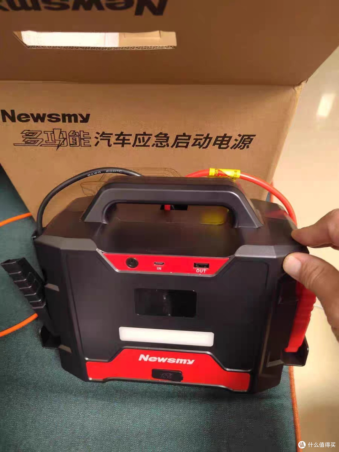 纽曼W100应急电源实测:启动大货车效果如何?
