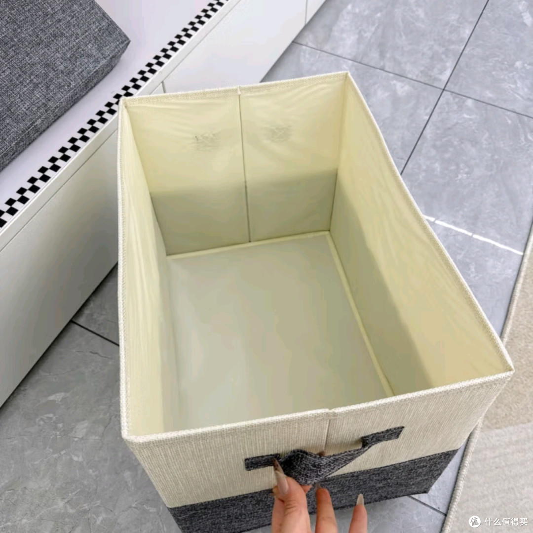 自然屋衣物收纳箱：打造整洁高效的家居储物空间