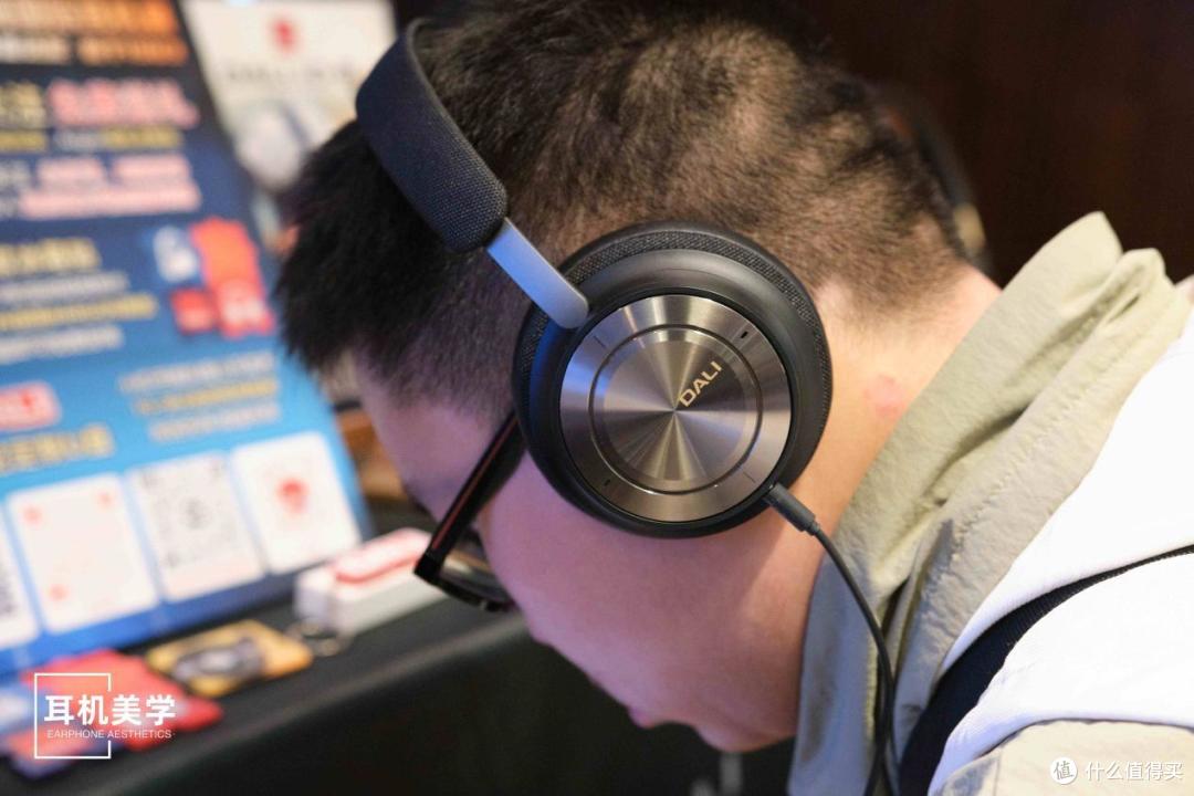 「用音乐点็้燃็้魔็้都็้」2025第九届上海国际耳机展全景回顾