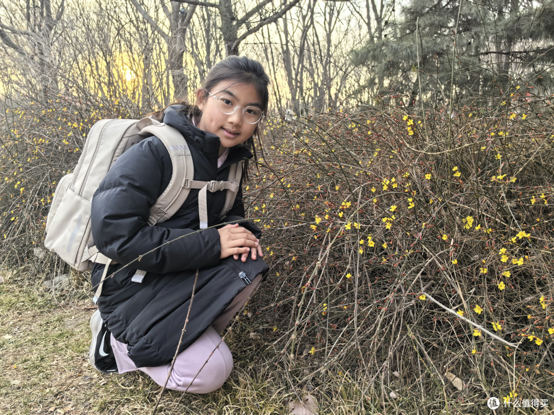 小学高年级书包怎么选？挺拔身姿从小做起